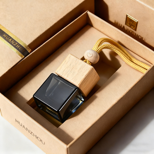 Flacon vide en verre <span class=keywords><strong>de</strong></span> parfum suspendu pour voiture 8ml pour diffuseur d'huiles essentielles Flacon <span class=keywords><strong>de</strong></span> parfum carré noir givré - Product Image 1