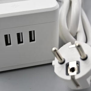 חם מכירת קובייה בצורת שקע שקע מגן גרמנית סגנון גרמני עם usb 16a מדורג 2 נקודות AC z-גל רשת - Product Image 2