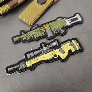 Impresionante gancho y bucle parche de PVC de goma pistola pequeña equipo táctico hecho parches tácticos de PVC de goma - Product Image 3