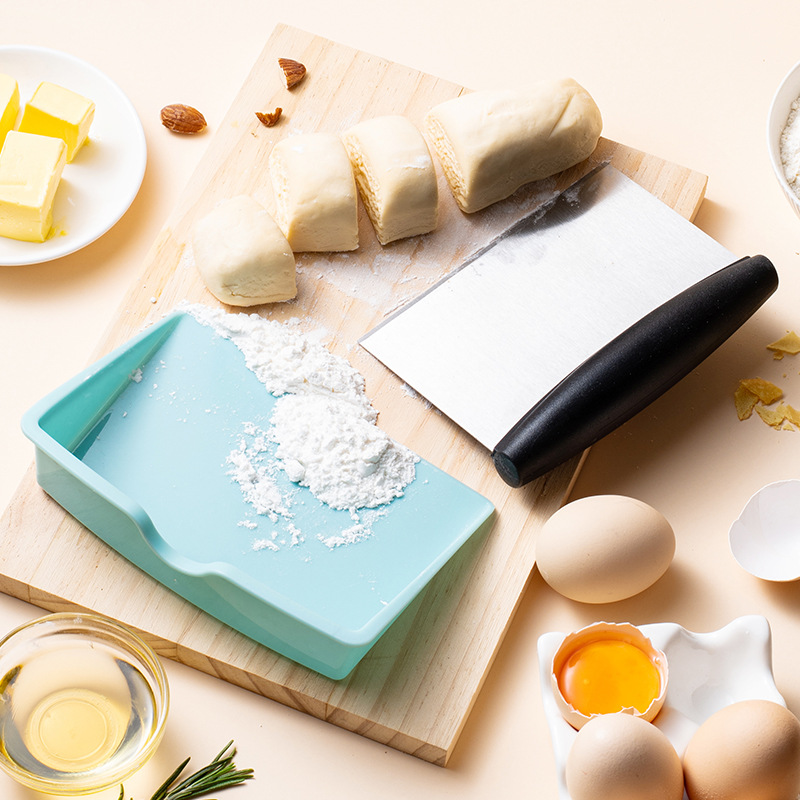 2 in 1 Premium Stainless Steel Multi-use Bread Dough Cutter Ice Scraper With Holder