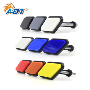 ADT Tri-color 4 Runner Décoration Réfléchissante pour Voiture, Emblème Autocollant pour Pare-chocs Avant Tout-terrain - Product Image 5
