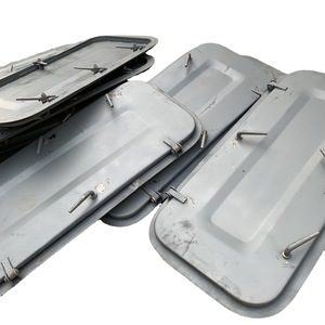 Ventanas y Puertas Herméticas de Acero Marino Suministradas por el Fabricante con 6 Manijas, Piezas y Accesorios Resistentes a la Intemperie - Product Image 3