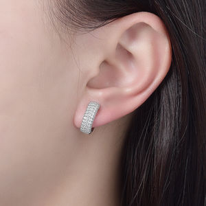 ต่างหูเงินแท้รุ่ยจวน คัฟ ประดับเพชรโมอิสซาไนต์ขนาดเล็ก - Product Image 4