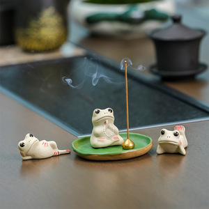 Brûleur d'encens en céramique en forme de grenouille, fait main, style chinois, diffuseur aromatique, cadeau pour la décoration de la maison - Product Image 3