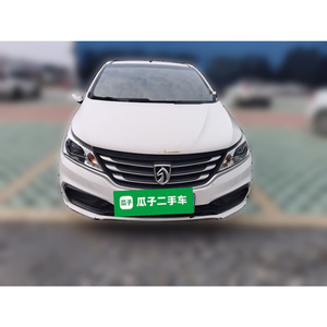 Guazi en stock Baojun 310 Essence 1.2 Turbo Manuelle Voiture d'occasion Traction avant 5 places Cuir Foncé R17 Gauche - Product Image 2