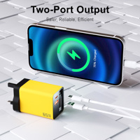 Super UK PLUG 3-in-65W Kabel Tipe-C Retractable Pengisi Daya Desktop PD Pengisian Cepat Aksesoris Grosir Pengisi Daya untuk Ponsel Laptop