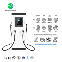 Borne de recharge DC pour véhicules électriques sur pied 120 kW CCS2 GBT IP55 étanche OCPP 4G avec équilibrage dynamique du chargeur pour collectivités résidentielles 380 V