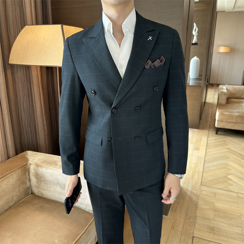 Verde scuro (abito + pantaloni eleganti)