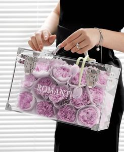 Nuevo Producto - 24 Claveles en un Bolso de Mano. Te amo todos los días, cada minuto y cada segundo. - Product Image 5