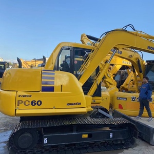 Venta directa de excavadora pequeña usada Komatsu PC60 6T, miniexcavadora hidráulica para excavación de zanjas y proyectos municipales. - Product Image 2