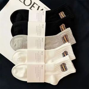 Crew Socks Men Women Solid Color Letter Design Sweat Absorbent Breathable Casual Daily Wear Unisex Sports Socks - Product Image 3