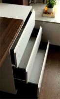 Armoire en mélamine moderne et écologique avec biseau à 45 degrés sur mesure |   Meuble de rangement autoportant pour salon, salle à manger, hôtel
