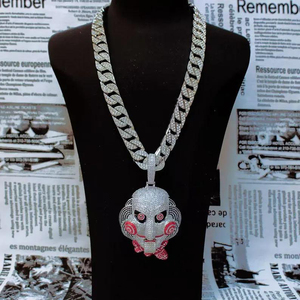 Colgante de Lujo con Incrustaciones de Diamantes de Imitación, Diseño de Personaje de Película de Terror Billy the Puppet, Joyería Hip Hop Brillante, Accesorios - Product Image 5