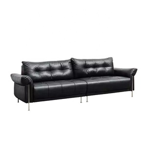 Sofá Negro con Respaldo Acolchado con Botones, Patas Metálicas Delgadas, Diseño Modular Dividido, <span class=keywords><strong>Estilo</strong></span> <span class=keywords><strong>Moderno</strong></span> Minimalista <span class=keywords><strong>Industrial</strong></span>, <span class=keywords><strong>Muebles</strong></span> para Sala de Estar - Product Image 6