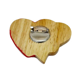 Pendentif Cœur Rouge Créatif en Bois pour la Saint-Valentin, Nouveauté Artisanale, Cadeau Idéal pour les Fêtes, Vente en Gros Direct Usine - Product Image 2