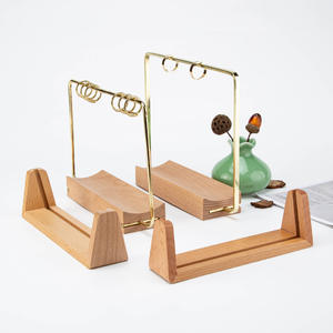 Spot Cadre photo en forme de U en bois de hêtre Acrylique Vente en gros Calendrier Table Base en forme de U en bois de hêtre Cadre photo en forme de U en bois 6 <span class=keywords><strong>pouces</strong></span> - Product Image 1