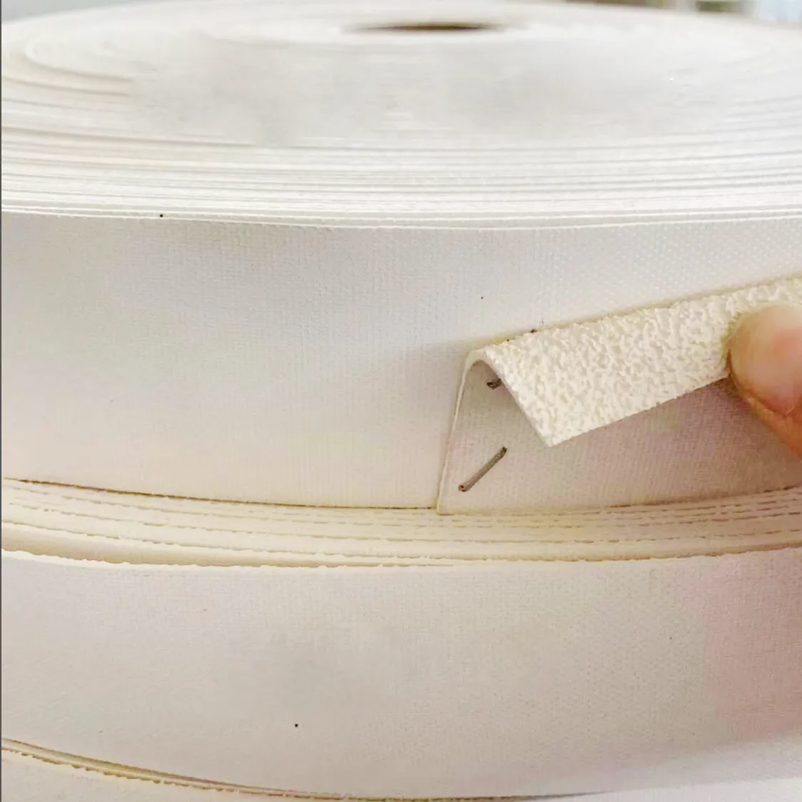 high quality textile machine white color rubber belt 50 mt x 5 cm x 2.5 mm