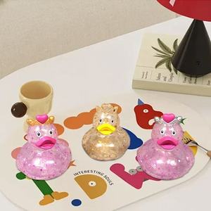 MCtoy Patitos <span class=keywords><strong>de</strong></span> Goma con Lentejuelas y Polvo Dorado, Personalizables con Logotipo, <span class=keywords><strong>de</strong></span> Vinilo, Unisex, para Baño, con Diseño <span class=keywords><strong>de</strong></span> Animales, para Niños <span class=keywords><strong>de</strong></span> 2 a 14 Años - Product Image 1