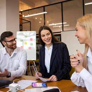 Prolunga Elettrica Antela Type-C a 3 Porte con 3 Porte USB-A, 1,5m, Bianca in ABS per Uso Domestico/Ufficio - Product Image 1