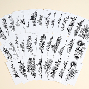 30 piezas/juego de pegatinas de tatuaje impermeables negras con letras, hojas, flores y mariposas para el cuerpo y el brazo, <span class=keywords><strong>tatuajes</strong></span> temporales falsos para chicas. - Product Image 5