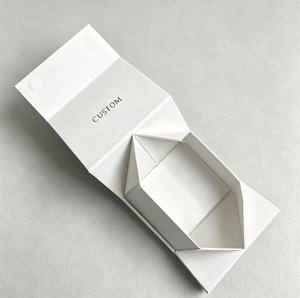 Boîte carrée rigide personnalisée en carton ivoire avec estampage à chaud pour emballages cadeaux, vêtements et cosmétiques - Product Image 3