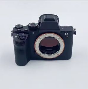 Appareil photo reflex numérique professionnel OEM A7R V avec capteur CMOS 50MP, vidéo 4K, focale 24mm, légèrement rayé, idéal pour le streaming en direct sur <span class=keywords><strong>TikTok</strong></span> - Product Image 1