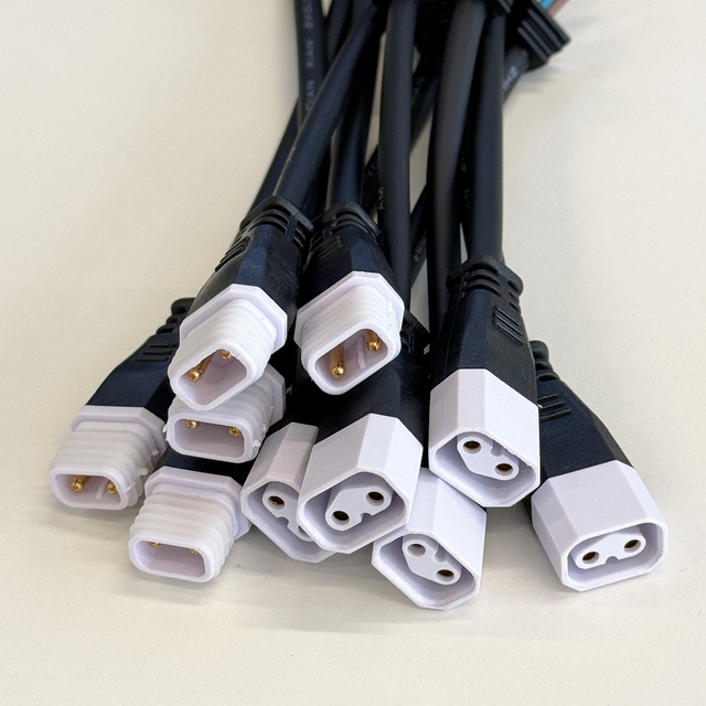 Aviation Waterproof Plug Male and Female Wire Quick Connect to Plug Connector Outdoor Solar Connector Extension Power Cord