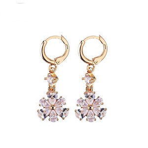 Pendientes Colgantes Florales de Oro Saudí de 18K con Circones de Lujo, Novedad 2026, Joyería Antideslustre, Venta Directa de Fábrica - Product Image 5