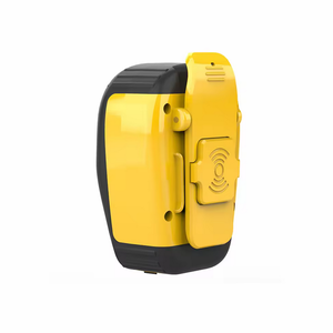 Altavoz portátil con diseño de clip IPX56 Mini altavoz inalámbrico a prueba de agua Micrófono Llamadas de música gratis Tipo de radio portátil - Product Image 5