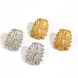 ต่างหูสแตนเลสทรงเรขาคณิต 18k ชุบไทเทเนียมเหล็กสำหรับผู้หญิงแฟชั่นของขวัญเครื่องประดับ TE60583 - Product Image 4