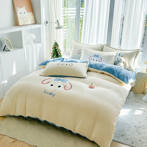 High Quality Kawaii Cartoon Lamb Fleece Plush Embroidery 4Pcs Animal Pattern Kids Winter Warm Bedding Set - Product Image 6