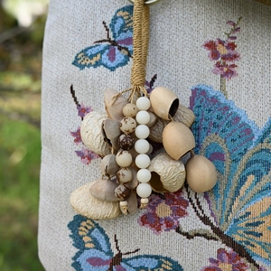 Wholesale Natural Fruit Shell Keychain Bag Charm Hand‑crafted Mini <b>Wind</b> <b>Chime</b> Bohemian Style Bag Accessory - Product Image 4