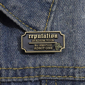 Broche d'<span class=keywords><strong>album</strong></span> de musique sur le thème des fées Insigne de billet de concert imprimé UV Accessoires d'alphabet de festival Broche en fonte pour les réputations de souvenirs - Product Image 3