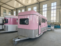 Remorque de transport de chevaux de haute qualité 2HAL-4900 avec aérations, couleur personnalisée, chargement par l'angle, chargement direct