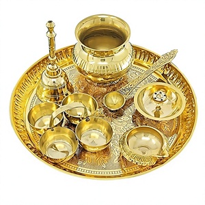 Ensemble de thali en laiton pour Puja avec lampe à huile, Diya, cloche et cuillère pour activités religieuses, design circulaire, matériau durable - Product Image 5