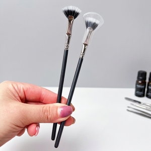 <span class=keywords><strong>Pinceau</strong></span> de maquillage professionnel série Studio, <span class=keywords><strong>pinceau</strong></span> éventail pour mascara à double <span class=keywords><strong>fibre</strong></span> avec manche en bois, poils synthétiques, sans cruauté animale - Product Image 1