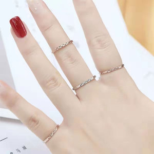 แหวนกันน้ำไม่หมอง 14k 18k ชุบทอง PVD แฟชั่น แหวนนิ้วก้อยสแตนเลส 316L สำหรับผู้หญิง - Product Image 3