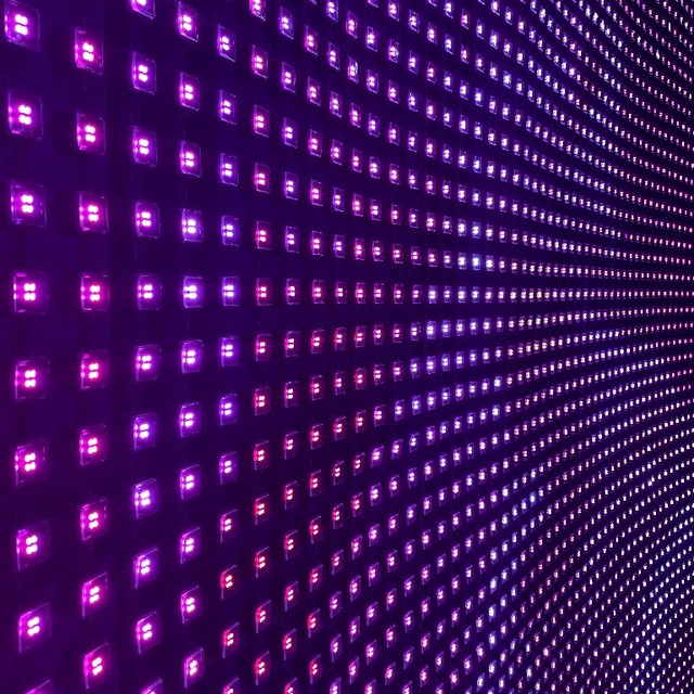 CE RoHS Foldable P150 RGB LED Pixel Led Mesh Screen for Media Facade Lighting
