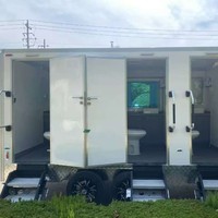 Toilettes portables modernes personnalisées, remorque mobile de luxe durable pour les toilettes de camping en plein air avec couleur personnalisée