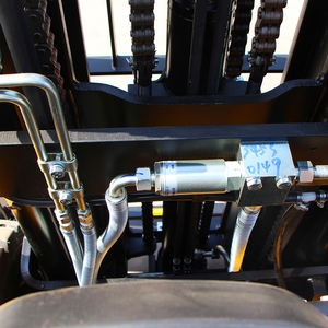 מכירה טובה את כל השטח מלגזה שטח 4 x4 <span class=keywords><strong>2</strong></span> טון 3 מנוף מלגזה סין מלגזה עבור מחסן & לוגיסטיקה - Product Image 6