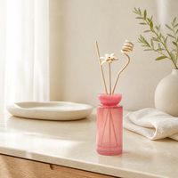 Bouteilles de diffuseur à roseaux colorées de 200 ml à marque privée avec bâtonnets décoratifs floraux pour parfum d'ambiance et décoration intérieure