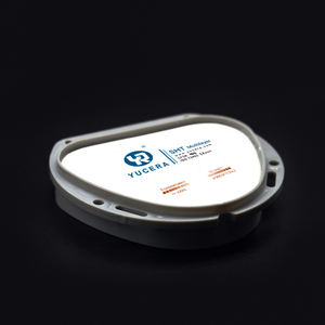 Blocs de céramique en zircone dentaire professionnels Yucera pour la fraisage de couronnes, de bridges et d'abutments d'implants Bloc de zircone dentaire - Product Image 3