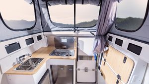 Vendita calda in alluminio leggero <span class=keywords><strong>4x4</strong></span> personalizzato pick-up da viaggio <span class=keywords><strong>Camper</strong></span> per campeggio e ricreazione all'aperto - Product Image 4