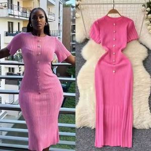 เสื้อถักโครเชต์ทรงเข้ารูปสวยหรู ความยาวระดับเข่า แขนสั้น ติดกระดุมเดี่ยว ดีไซน์เนอร์ ระบายอากาศได้ดี สไตล์วินเทจลำลองสำหรับผู้หญิง - Product Image 1