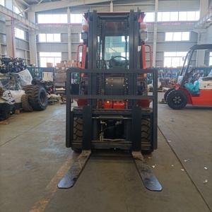 中国制造商3吨柴油叉车重型起重卡车3.5吨新能源叉车 - Product Image 2