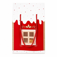 Élégante boîte cadeau rouge avec fenêtre en forme de cœur, personnalisable, pour mariage, fête, ou événementiel, en carton rigide, idéale pour les entreprises.