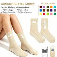 Chaussettes de Pilates à rayures rétro personnalisées, logo jacquard, marque privée personnalisée, soutien de la voûte plantaire, compression professionnelle pour le Pilates