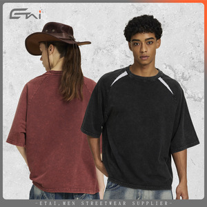 T-shirt da <span class=keywords><strong>Uomo</strong></span> Dreaming Lion Vintage in Cotone Pesante Lavato con Maniche Raglan, Collo Tondo e Vestibilità Ampia con Motivo - Product Image 3