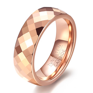 Bague en carbure de tungstène or rose 4,6 mm, design géométrique facetté, alliance unisexe, bijoux - Product Image 5