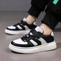 Chaussures de sport pour enfants, filles, école, style tendance, nouvelle collection en gros, dessus en microfibre simple, EVA, marques mixtes
